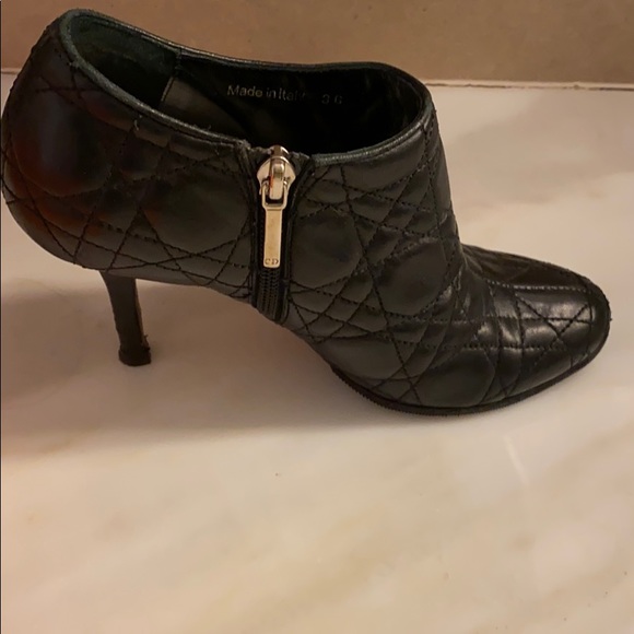 Christian Dior leather quilted ankle boot - Picture 4 of 6